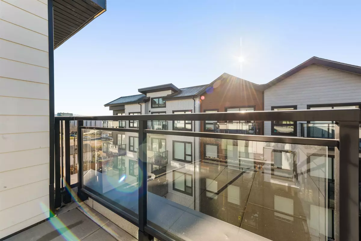 Powder Room Photo of 135 535 E 2nd Street, North Vancouver, BC