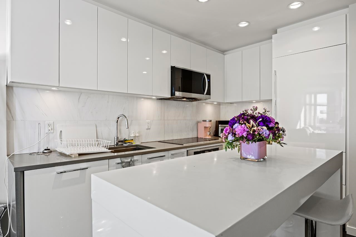 Kitchen Island Photo of 1206 5728 Berton Avenue, Vancouver, BC