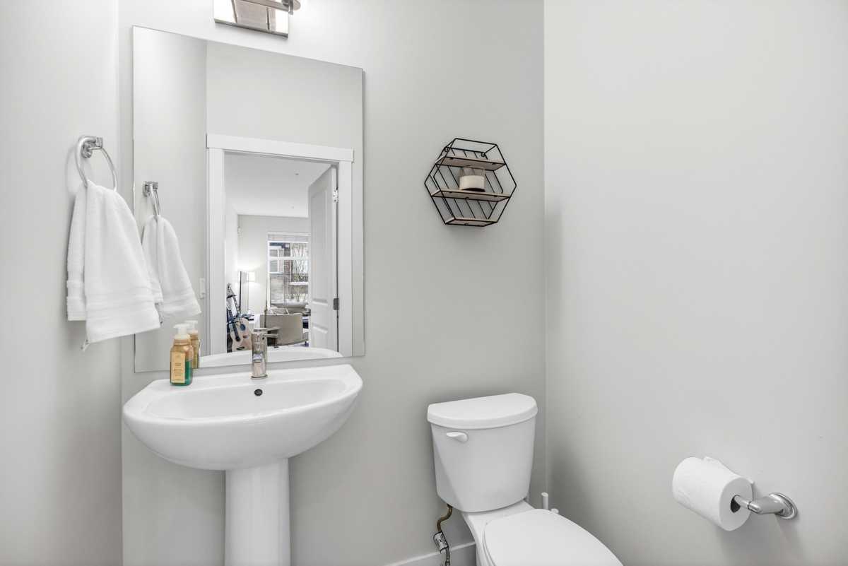 Guest Bathroom Photo of 21 8371 202b Street, Langley, BC