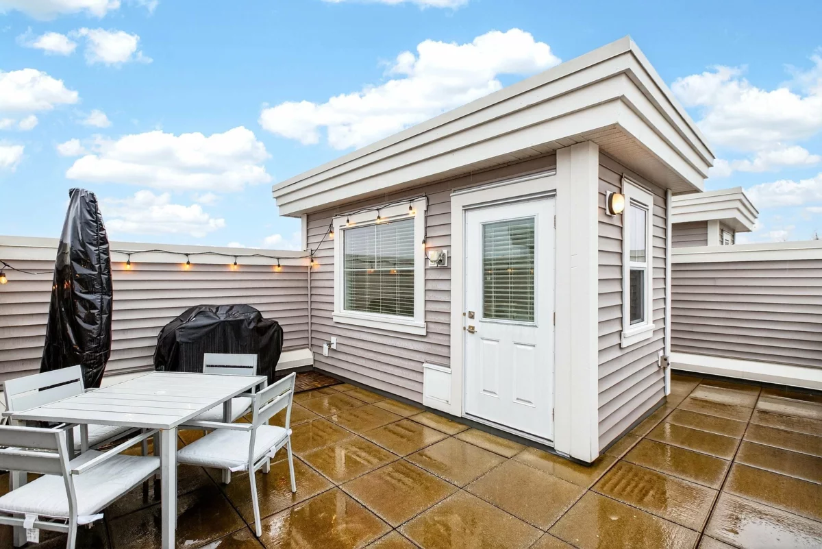 Staircase Photo of 21 8371 202b Street, Langley, BC