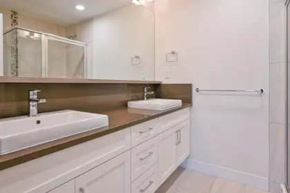 Primary Bathroom Photo of 559 4688 Hawk Lane, Tsawwassen, BC