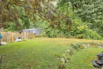 Backyard Photo of 59 43201 Lougheed Highway, Mission, BC