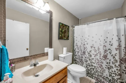 Mudroom Photo of 450 W 15th Street, North Vancouver, BC