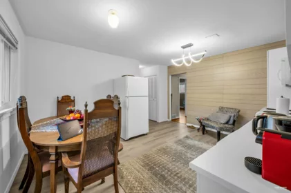 Office / Den Photo of 450 W 15th Street, North Vancouver, BC