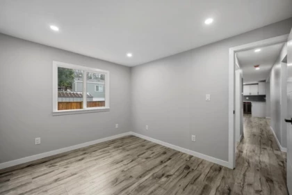Hallway Photo of 8 41711 Taylor Road, Mission, BC