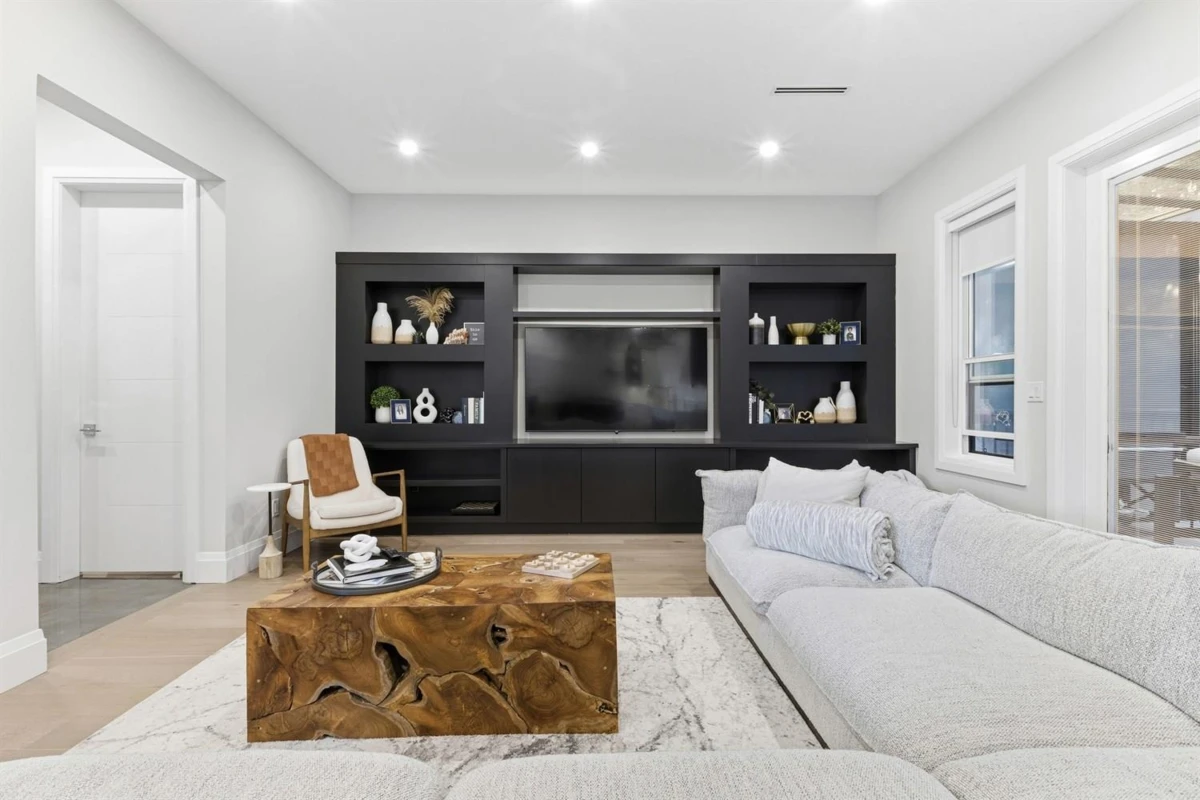 Living Room Photo of 4820 7a Avenue, Delta, BC