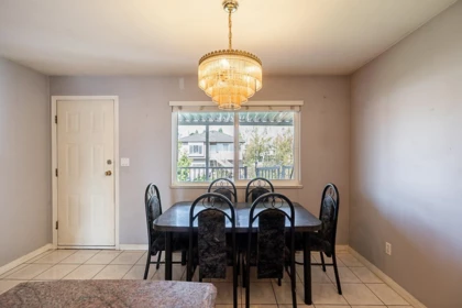 Breakfast Nook Photo of 7865 16th Avenue, Burnaby, BC