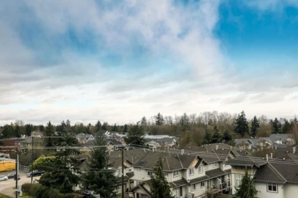 Backyard Photo of A504 14468 72 Ave, Surrey, BC