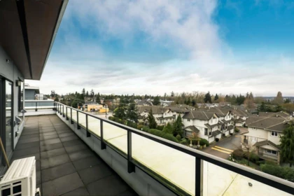 Staircase Photo of A504 14468 72 Ave, Surrey, BC