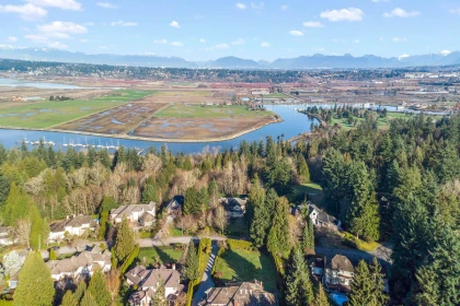 Fitness Center Photo Near 3147 139 Street, Surrey, BC