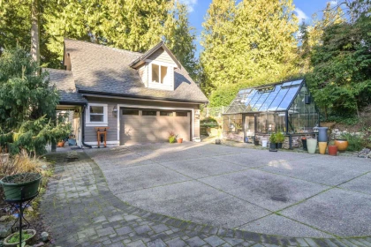 Hot Tub / Spa Photo of 3147 139 Street, Surrey, BC