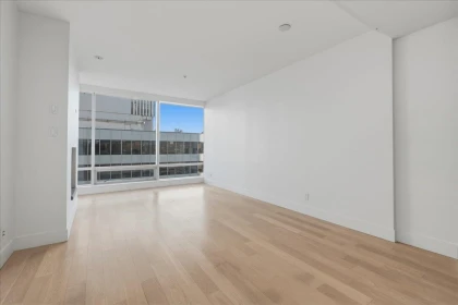 2206 1111 Alberni Street, Vancouver, BC, Vancouver — Apartment/Condo for sale