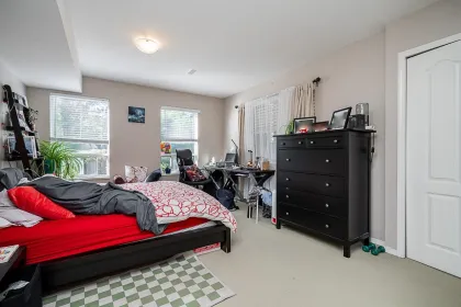 Garden / Landscaping Photo of 16143 9 Avenue, Surrey, BC