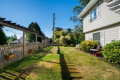 16143 9 Avenue, Surrey, BC, Surrey — Single Family Residence for sale