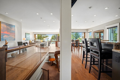 Hallway Photo of 13387 13a Avenue, Surrey, BC