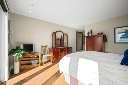 Powder Room Photo of 13387 13a Avenue, Surrey, BC