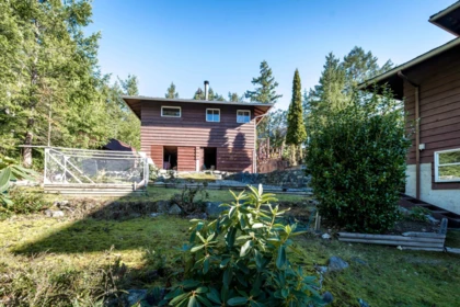 Garden / Landscaping Photo of 4981 Panorama Drive, Garden Bay, BC