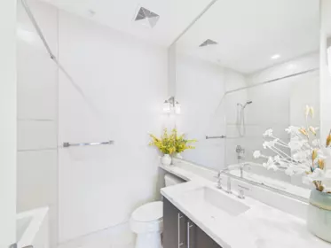 Primary Bathroom Photo of 3 6733 Buswell Street, Richmond, BC