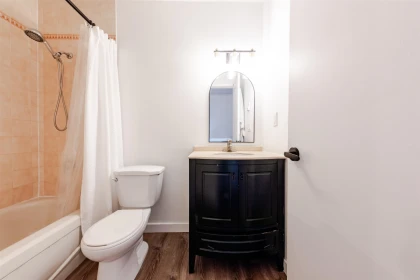 Hallway Photo of 8008 Ash Street, Richmond, BC