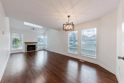 Kitchen Island Photo of 8008 Ash Street, Richmond, BC