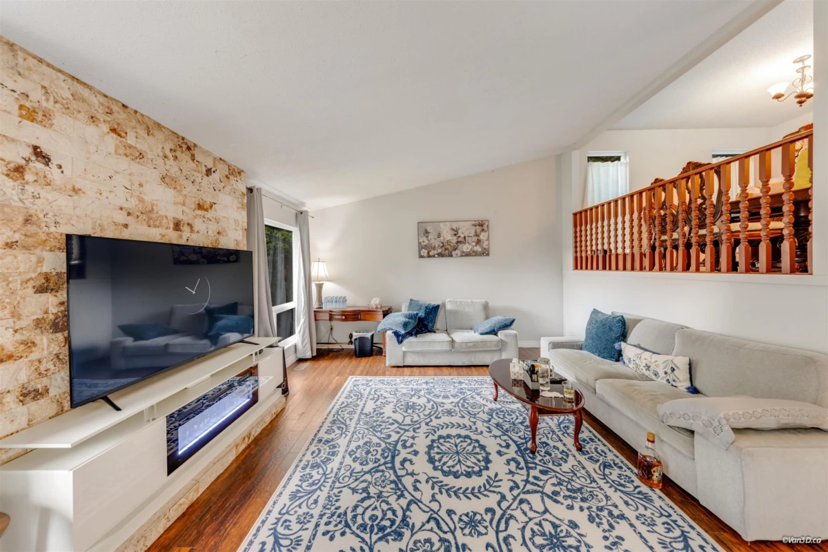Living Room Photo of 11766 81a Avenue, Delta, BC