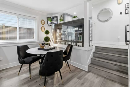 Breakfast Nook Photo of 6615 Lyon Road, Delta, BC