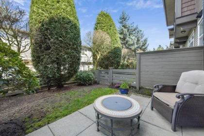 Kitchen Island Photo of 53 2729 158 Street, Surrey, BC