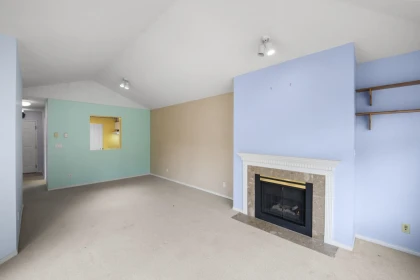 407 6820 Rumble Street, Burnaby, BC, Burnaby — Apartment/Condo for sale