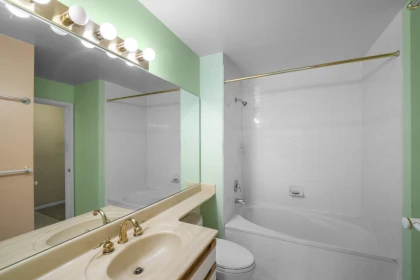 Laundry Room Photo of 407 6820 Rumble Street, Burnaby, BC