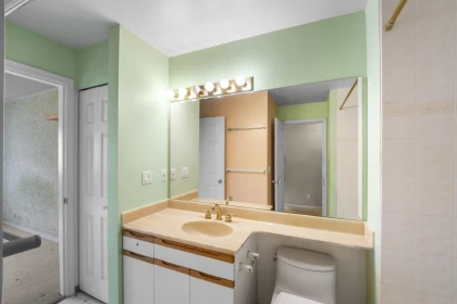 Mudroom Photo of 407 6820 Rumble Street, Burnaby, BC