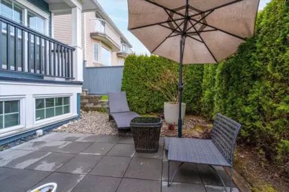 Front Yard Photo of 210 W 5th Street, North Vancouver, BC