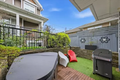 Hot Tub / Spa Photo of 210 W 5th Street, North Vancouver, BC