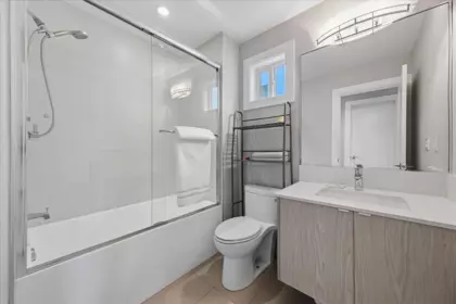 Mudroom Photo of 210 W 5th Street, North Vancouver, BC
