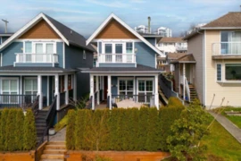 210 W 5th Street, North Vancouver, BC