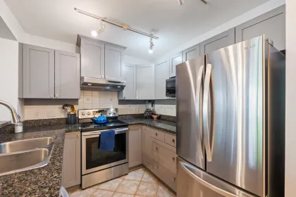 Kitchen Island Photo of 310 1428 Parkway Boulevard, Coquitlam, BC