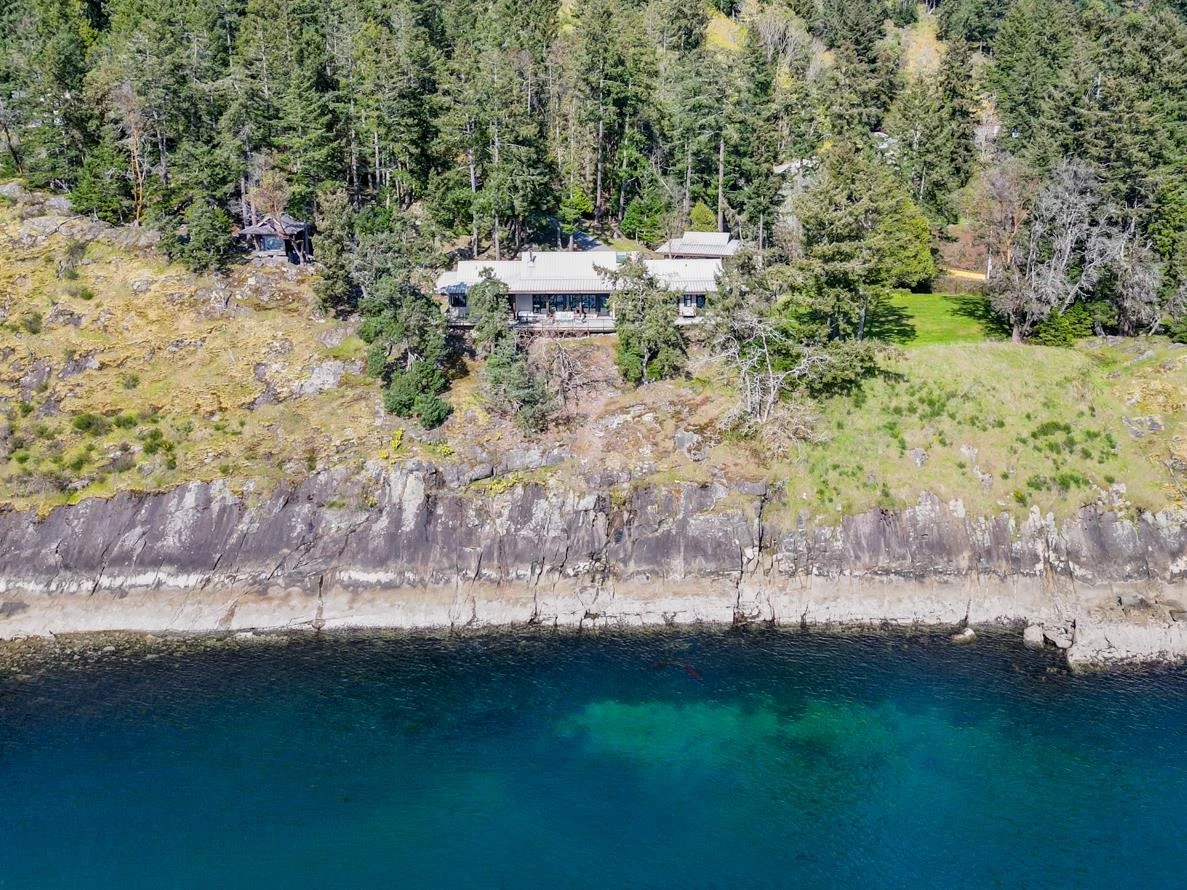 Exterior Front Photo of 1369 Mackinnon Road, Pender Island, BC