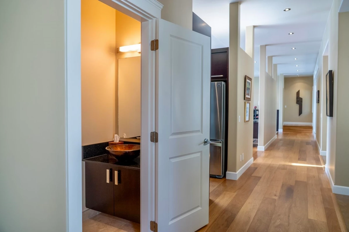 Guest Bathroom Photo of 1369 Mackinnon Road, Pender Island, BC