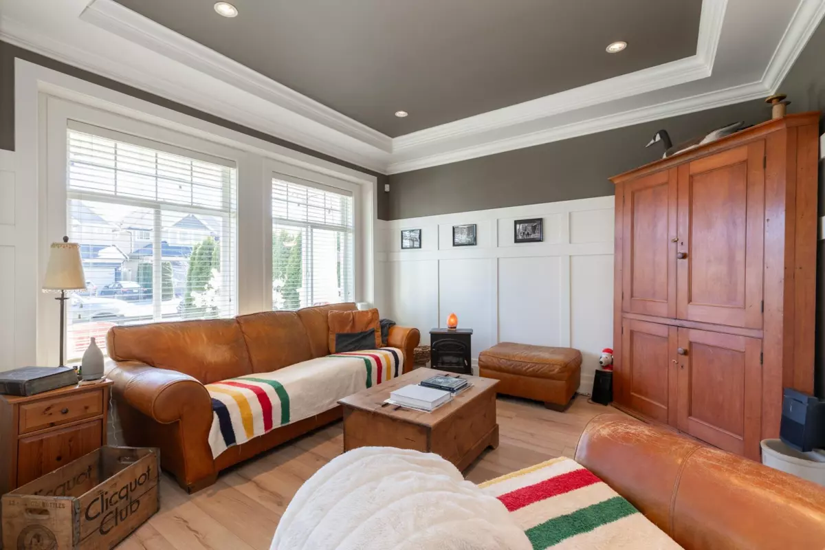 Dining Area Photo of 17383 3a Avenue, Surrey, BC