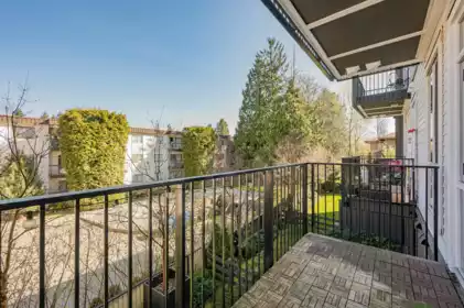Mudroom Photo of 214 10168 149 Street, Surrey, BC