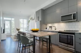 214 10168 149 Street, Surrey, BC