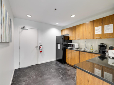Entry Foyer Photo of 1003 1199 Seymour Street, Vancouver, BC