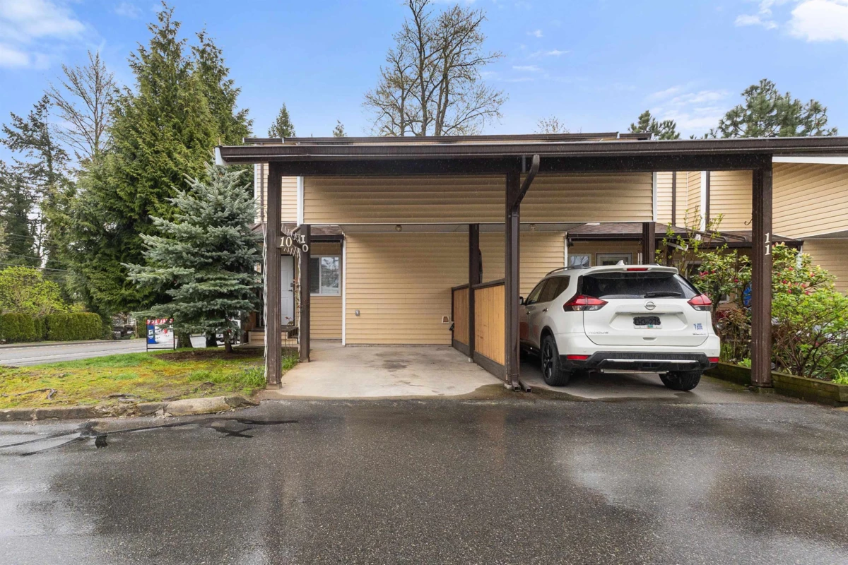 Exterior Rear Photo of 10 27272 32 Avenue, Langley, BC