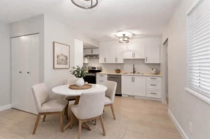 Kitchen Island Photo of 10 27272 32 Avenue, Langley, BC