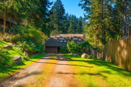 574 Cowan Road, Bowen Island, BC, Bowen Island — Single Family Residence for sale
