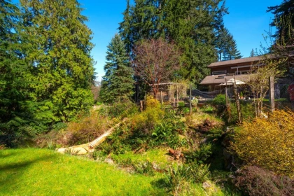 Front Yard Photo of 574 Cowan Road, Bowen Island, BC