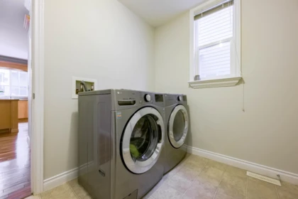 Powder Room Photo of 21668 89a Avenue, Langley, BC