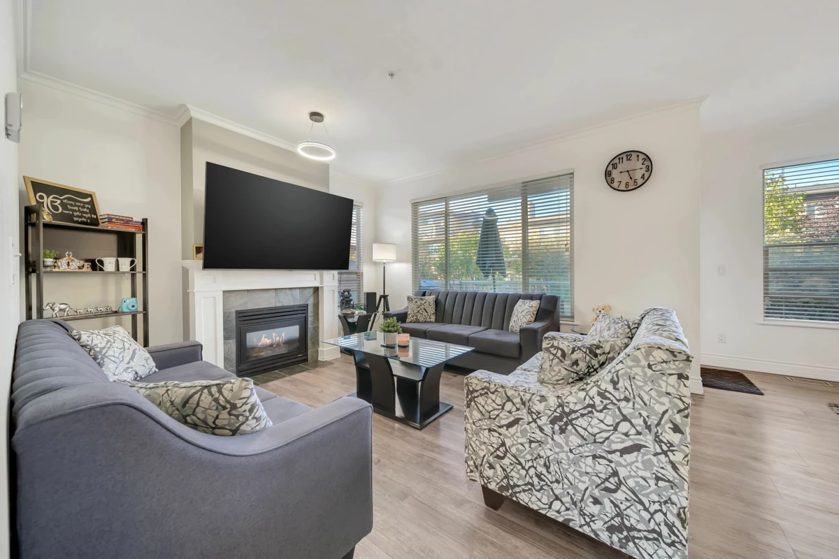 Family Room Photo of 14 16655 64 Avenue, Surrey, BC