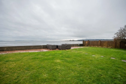 Backyard Photo of 1584 Beach Grove Road, Delta, BC