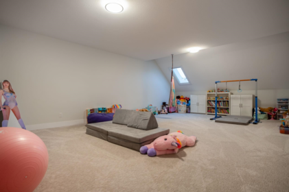Garage Interior Photo of 1584 Beach Grove Road, Delta, BC