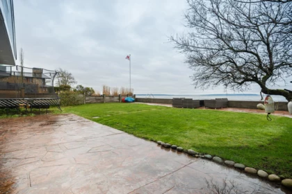 Outdoor Deck Photo of 1584 Beach Grove Road, Delta, BC